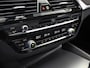 BMW 5-Serie 530e M Sport High Executive 293Pk FULL OPTION (SOH 91,7%, PANORAMADAK, M PAKKET, LASER LED, HEAD-UP DISPLAY, 360 CAMERA, MEMORY SEATS, HARMAN/KARDON, TREKHAAK ELEKTRISCH, STOELVERWARMING ACHTER, DISPLAY KEY, NIEUWSTAAT)