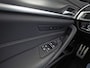 BMW 5-Serie 530e M Sport High Executive 293Pk FULL OPTION (SOH 91,7%, PANORAMADAK, M PAKKET, LASER LED, HEAD-UP DISPLAY, 360 CAMERA, MEMORY SEATS, HARMAN/KARDON, TREKHAAK ELEKTRISCH, STOELVERWARMING ACHTER, DISPLAY KEY, NIEUWSTAAT)