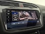 Volkswagen Tiguan 1.5 TSI R-Line Business+ Black Edition | H/K | Pano | Sfeer | Virtual | HuD | Trekhaak | Camera | Carplay | IQ Lights