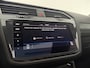 Volkswagen Tiguan 1.5 TSI R-Line Business+ Black Edition | H/K | Pano | Sfeer | Virtual | HuD | Trekhaak | Camera | Carplay | IQ Lights
