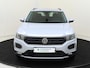Volkswagen T-Roc 1.5 TSI Style | Achteruitrijcamera | Adaptieve cruise control | Dodehoekdetectie | Climate control | Navigatie | Elektrische kofferklep | LED koplampen |