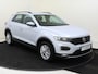 Volkswagen T-Roc 1.5 TSI Style | Achteruitrijcamera | Adaptieve cruise control | Dodehoekdetectie | Climate control | Navigatie | Elektrische kofferklep | LED koplampen |