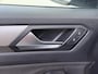 Volkswagen T-Roc 1.5 TSI Style | Achteruitrijcamera | Adaptieve cruise control | Dodehoekdetectie | Climate control | Navigatie | Elektrische kofferklep | LED koplampen |