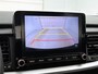 Kia Stonic 1.0 T-GDi 120pk MHEV DynamicLine Auto. Navigatie Apple Carplay/Android Auto Camera Parkeersensoren achter Cruise Control Lichtmetalen velgen Airco
