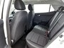 Kia Stonic 1.0 T-GDi 120pk MHEV DynamicLine Auto. Navigatie Apple Carplay/Android Auto Camera Parkeersensoren achter Cruise Control Lichtmetalen velgen Airco