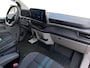 Ford E-Transit Cust. 320 L2H1 Sport 65 kWh | NL auto | Automaat | Winter pack | Adaptief cruise control | BLIS | Elektr. trekhaak | Parkeersensor voor en achter | Achteruitrijcamera | 19" lichtmetalen velgen |