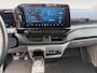 Ford E-Transit Cust. 320 L2H1 Sport 65 kWh | NL auto | Automaat | Winter pack | Adaptief cruise control | BLIS | Elektr. trekhaak | Parkeersensor voor en achter | Achteruitrijcamera | 19" lichtmetalen velgen |