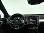 Volvo XC40 T2 Core | Parkeercamera | Stoel- en stuurverwarming |