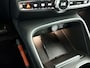 Volvo XC40 T2 Core | Parkeercamera | Stoel- en stuurverwarming |