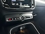 Volvo XC40 T4 Plug-in hybrid Ultimate Dark | Panoramadak | Parkeercamera | Harman Kardon | Stoel- en stuurverwarming