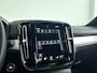 Volvo XC40 T4 Plug-in hybrid Ultimate Dark | Panoramadak | Parkeercamera | Harman Kardon | Stoel- en stuurverwarming