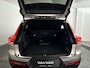 Volvo XC40 T4 Plug-in hybrid Ultimate Dark | Panoramadak | Parkeercamera | Harman Kardon | Stoel- en stuurverwarming