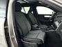 Volvo XC40 T4 Plug-in hybrid Ultimate Dark | Panoramadak | Parkeercamera | Harman Kardon | Stoel- en stuurverwarming