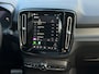 Volvo XC40 Recharge P8 AWD R-Design, panoramadak, electr bedienbare trekhaak, VOL OPTIES, 1 e eigenaar, Origineel NL auto met nap