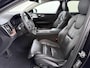 Volvo V60 2.0 T5 Inscription | VAN: € 26.900- VOOR: € 24.877,- UW HERFSTVOORDEEL: € 2.023,-| VOLVO DEALER ONDERHOUDEN | FULL OPTIONS| BOWERS & WILKINS| ELEK. TREKHAAK| PANO| STOELVENTILATIE| HUD| ACHTERBANK VERWARMD| ORIG. NL NAP|