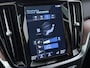 Volvo V60 2.0 T5 Inscription | VAN: € 26.900- VOOR: € 24.877,- UW HERFSTVOORDEEL: € 2.023,-| VOLVO DEALER ONDERHOUDEN | FULL OPTIONS| BOWERS & WILKINS| ELEK. TREKHAAK| PANO| STOELVENTILATIE| HUD| ACHTERBANK VERWARMD| ORIG. NL NAP|