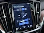 Volvo V60 2.0 T5 Inscription | VAN: € 26.900- VOOR: € 24.877,- UW HERFSTVOORDEEL: € 2.023,-| VOLVO DEALER ONDERHOUDEN | FULL OPTIONS| BOWERS & WILKINS| ELEK. TREKHAAK| PANO| STOELVENTILATIE| HUD| ACHTERBANK VERWARMD| ORIG. NL NAP|
