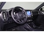 Volvo EX40 Twin Motor Plus 82 kWh - IntelliSafe Assist & Surround - 360º Camera - Harman/Kardon audio - Verwarmde voorstoelen & stuur - Parkeersensoren voor & achter - Elektr. bedienb. voorstoelen met geheugen links - Draadloze tel. lader - Warmtepomp - Extra getint glas - 21' LMV