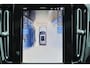 Volvo EX40 Twin Motor Plus 82 kWh - IntelliSafe Assist & Surround - 360º Camera - Harman/Kardon audio - Verwarmde voorstoelen & stuur - Parkeersensoren voor & achter - Elektr. bedienb. voorstoelen met geheugen links - Draadloze tel. lader - Warmtepomp - Extra getint glas - 21' LMV