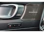Volvo EX40 Twin Motor Plus 82 kWh - IntelliSafe Assist & Surround - 360º Camera - Harman/Kardon audio - Verwarmde voorstoelen & stuur - Parkeersensoren voor & achter - Elektr. bedienb. voorstoelen met geheugen links - Draadloze tel. lader - Warmtepomp - Extra getint glas - 21' LMV