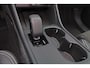 Volvo EX40 Twin Motor Plus 82 kWh - IntelliSafe Assist & Surround - 360º Camera - Harman/Kardon audio - Verwarmde voorstoelen & stuur - Parkeersensoren voor & achter - Elektr. bedienb. voorstoelen met geheugen links - Draadloze tel. lader - Warmtepomp - Extra getint glas - 21' LMV