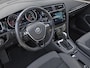 Volkswagen Golf Variant 1.5 TSI 150pk Highline DSG Automaat / panorama schuifk dak / Navigatie by APP / LM 17 inch / Parkeersensoren / Wegkl trekhaak