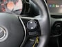 Toyota Aygo 1.0 VVT-i x-play | Airco | Achteruitrijcamera | Bluetooth | Elektrische ramen voor | Elektrisch verstelbare buitenspiegels |