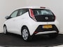 Toyota Aygo 1.0 VVT-i x-play | Airco | Achteruitrijcamera | Bluetooth | Elektrische ramen voor | Elektrisch verstelbare buitenspiegels |