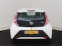 Toyota Aygo 1.0 VVT-i x-play | Airco | Achteruitrijcamera | Bluetooth | Elektrische ramen voor | Elektrisch verstelbare buitenspiegels |