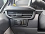Ford Transit Custom 300 2.0 TDCI L2H1 Sport | Automaat | Adapt. Cruise control | BLIS | Winter pack | Elektr. bestuurdersstoel | Parkeersensoren voor en achter | Achteruitrijcamera | Navigatie | Apple carplay & Android auto | 18" lichtmetalen velgen | Bovag garantie |