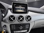 Mercedes-Benz B-klasse 180 Ambition Automaat met Led !!! Camera !!! Navigatie !!! Cruise !!!