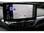 Volkswagen ID.4 Pro Navi HUD ACC Camera Warmtep. Carplay PDC Stuurverwarm. LM velgen Climate (3 zone) Interieur voorverwarming & koeling