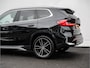 BMW X1 sDrive18i Trekhaak/ Stoel-stuurverwarming/ Sportstoelen/ 19" Lmv/ Carplay/ Inparkeerhulp/ Navigatie/ Dab/ X-line