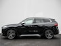 BMW X1 sDrive18i Trekhaak/ Stoel-stuurverwarming/ Sportstoelen/ 19" Lmv/ Carplay/ Inparkeerhulp/ Navigatie/ Dab/ X-line