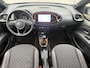 Toyota Aygo X 1.0 MT Limited / JBL Audiosysteem / Achteruitrijcamera /  Adaptieve Cruise Control / Apple Carplay & Android Auto / Stoelverwarming  / Parkeersensoren voor en achter /