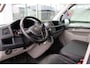 Volkswagen Transporter 2.0 TDI L2H1 4Motion Highline 204pk | Trekhaak | Bijrijdersbank | Achteruitrijcamera | Cruise control | Navi | 18"LMV | Lades in laadruimte