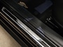 Volkswagen T-Roc 1.5 TSI R-Line Black Style | Trekhaak | IQ Light | Panoramadak | Camera | Adaptive cruise | Keyless |