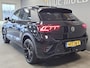 Volkswagen T-Roc 1.5 TSI R-Line Black Style | Trekhaak | IQ Light | Panoramadak | Camera | Adaptive cruise | Keyless |