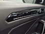 Volkswagen T-Roc 1.5 TSI R-Line Black Style | Trekhaak | IQ Light | Panoramadak | Camera | Adaptive cruise | Keyless |