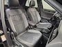 Volkswagen T-Roc 1.5 TSI R-Line Black Style | Trekhaak | IQ Light | Panoramadak | Camera | Adaptive cruise | Keyless |