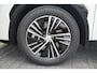 Lynk & Co 08 1.5 Business Edition | 200km Hybride | High Beam LED | Panoramadak | 360° Camera | 19 inch velgen | Stoelverwarming | Akoestisch glas | Bestuurdersstoel met geheugen | Sfeerverlichting | Apple Carplay | Dodehoekassistent | Adaptive Cruise Contol | Keyless Entry