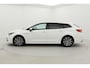 Toyota Corolla Touring Sports 2.0 Hybrid Business Plus | Apple Carplay / Android Auto | Stoelverwarming | Adaptive Cruise | Keyless | Clima | Camera | 17 inch