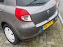 Renault Clio 1.2 Collection 5 deurs 75pk! 2e eigenaar l Airco l Elek pakket l NIEUWE DISTRIBUTIE! GOED ONDERHOUDEN!