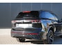 Volkswagen Tiguan 1.5 eHybrid R-Line - ACC - Black Style - Massage - Blindspot - Matrix LED - 360 Camera - Navigatie - Rijklaar