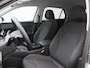 Volkswagen T-Roc 1.5 eTsi 150 Pk Life First Edition | Stoel/Stuurverwarming | Adaptive Cruise | Camera | Trekhaak | Climatronic | 17 Inch | 5.843 Km !!
