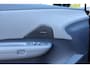 Lynk & Co 02 272PK 66KWh More | 1600KG Trekgewicht | 360 Graden Camera | Harman Kardon | Panoramadak | Elektrisch bedienbare voorstoel met geheugen | Keyless Entry | Getint glas | Adaptieve Cruise Control | Dodehoekassistent | Sfeerverlichting | Stuurwielverwarming | Stoelverwarming