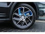 Lynk & Co 01 1.5 | 360° Camera | Panoramadak | Achteruitrijcamera | Elektrische bestuurdersstoel met geheugen | Stoelverwarming | Actieve bochtverlichting | Adaptieve Cruise Control | Stuurassistent | Lane Assist | Navigatie | Elektrische Achterklep | Keyless Entry | Dodehoekassistent