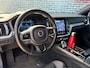 Volvo V60 2.0 T6 Plug-in Hybrid AWD Ultimate Dark | Long Range | Trekhaak | Panoramadak | Harman Kardon Audio | Head-up Display | 360 Graden Camera | Sportstoelen | Keyless Entry | Elektrische Achterklep | Elektrisch Verstelbare Voorstoelen | Stoelverwarming voor en achter | Cruise Control Adaptief | BLIS | Google Navigatie | Apple Carplay | Android Auto