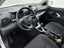 Toyota Yaris 1.5 VVT-i Dynamic | Navi | Lichtmetalen Velgen | Parkeercamera | Apple Carplay/Android Auto | Chroompakket |