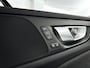Volvo V60 T6 Plug-in hybrid AWD Plus Dark | Panoramadak | Parkeercamera | Stoel- en Stuurverwarming | Trekhaak